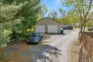 1538 E Ben Franklin Hwy, Douglassville, PA 19518 - Photo 1