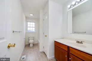 4985 Thornbury Cir, Douglassville, PA 19518 - Photo 40