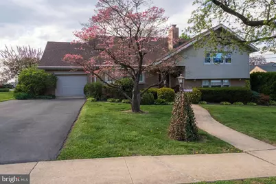 517 Berks Place, Reading, PA 19609 - Photo 1