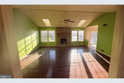 1006 Leanne Street, Reading, PA 19605 - Photo 2