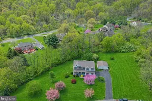 4 Kerryn Dr, Robesonia, PA 19551 - Photo 2