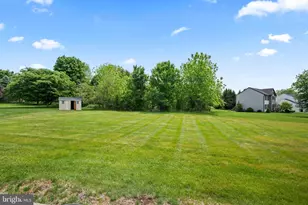 421 Harmony Ln, Douglassville, PA 19518 - Photo 4
