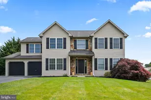 421 Harmony Ln, Douglassville, PA 19518 - Photo 2