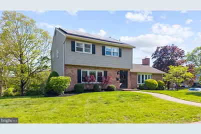 12 Magnolia Court, Douglassville, PA 19518 - Photo 2
