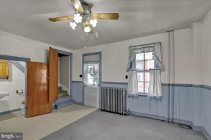 41 W Washington St, Fleetwood, PA 19522 - Photo 10
