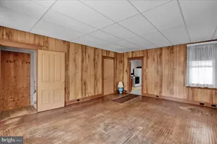 41 W Washington St, Fleetwood, PA 19522 - Photo 4