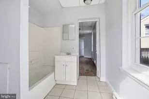 316 S 8th St, Reading, PA 19602 - Photo 14