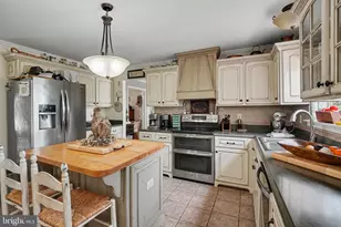 33 Cubbler Ct, Bechtelsville, PA 19505 - Photo 6