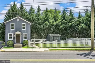 560 Columbia Ave, Reading, PA 19608 - Photo 2