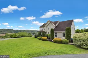 121 Great Bend Way, Sinking Spring, PA 19608 - Photo 4
