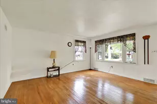 20 Valley Rd, Reading, PA 19610 - Photo 6