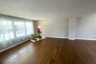 425 Weidman Ave, Reading, PA 19608 - Photo 6