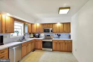 49 Berne Rd, Hamburg, PA 19526 - Photo 10