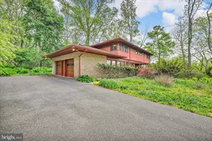 40 Devon Dr, Reading, PA 19606 - Photo 6