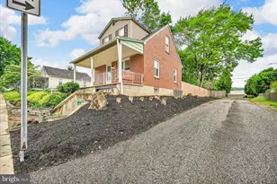 1469 Hancock Blvd, Reading, PA 19607 - Photo 2