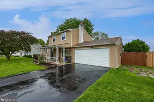 465 Moonflower Ave, Reading, PA 19606 - Photo 2