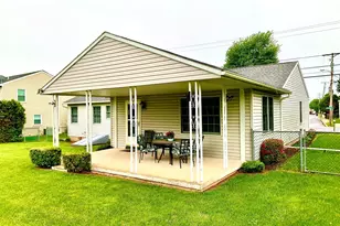 807 Jefferson St, Birdsboro, PA 19508 - Photo 2