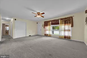 1390 Pottsville Pike, Shoemakersville, PA 19555 - Photo 8