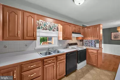 1390 Pottsville Pike, Shoemakersville, PA 19555 - Photo 12