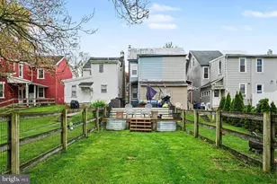 315 W High St, Womelsdorf, PA 19567 - Photo 2