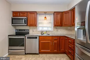 2519 Girard Ave, Reading, PA 19609 - Photo 16