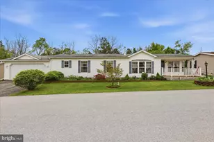 430 Cedar Ln, Birdsboro, PA 19508 - Photo 2
