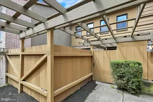 69 Winged Foot Dr, Reading, PA 19607 - Photo 2