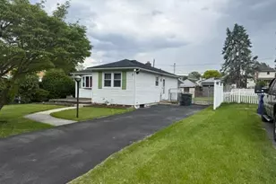 2230 Monroe, Reading, PA 19608 - Photo 4