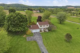 101 Misty Ln, Reading, PA 19606 - Photo 2