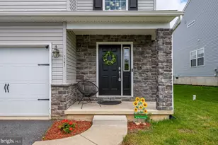 1243 Fairmont Ave, Temple, PA 19560 - Photo 2