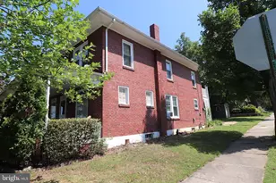 301 N Waverly St, Reading, PA 19607 - Photo 2