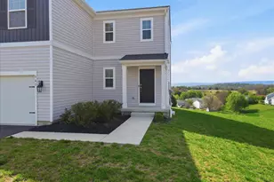 561 E 4th Street E, Bernville, PA 19506 - Photo 10