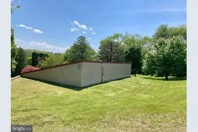 13 Sunrise Drive, Hamburg, PA 19526 - Photo 4