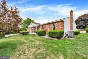 88 Davis Bridge Rd, Bernville, PA 19506 - Photo 2