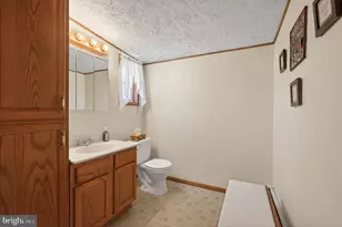 135 S Washington St, Boyertown, PA 19512 - Photo 26