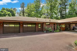 44 Meadow Glen Ln, Reading, PA 19607 - Photo 4