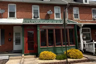 49 E Washington St, Topton, PA 19562 - Photo 1