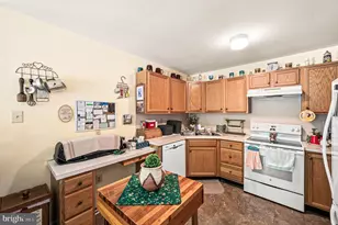 122 N 4th St, Bally, PA 19503 - Photo 14