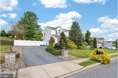 4990 Pheasant Run Court, Douglassville, PA 19518 - Photo 4