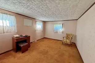 393 Park Rd, Fleetwood, PA 19522 - Photo 14