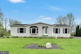 1076 Stouchsburg Rd, Richland, PA 17087 - Photo 10