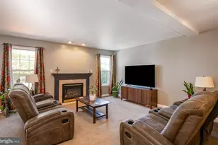 307 Diane Ave, Reading, PA 19608 - Photo 6