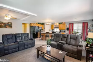 307 Diane Ave, Reading, PA 19608 - Photo 8