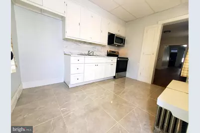 1557 N 10th Street, Reading, PA 19604 - Photo 10