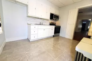 1557 N 10th St, Reading, PA 19604 - Photo 10