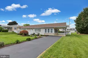 513 Floret Ave, Reading, PA 19605 - Photo 2