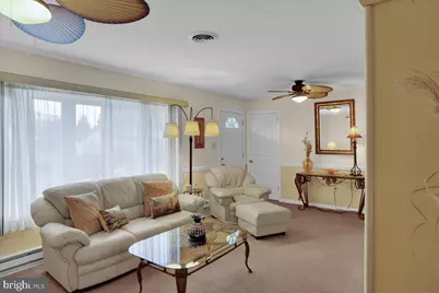 513 Floret Avenue, Reading, PA 19605 - Photo 8