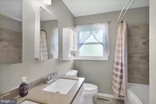 108 Center Ln, Reading, PA 19606 - Photo 12