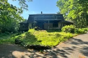 1482 Hilltop Rd, Leesport, PA 19533 - Photo 2