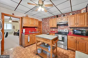 1211 Bellevue Ave, Reading, PA 19605 - Photo 12